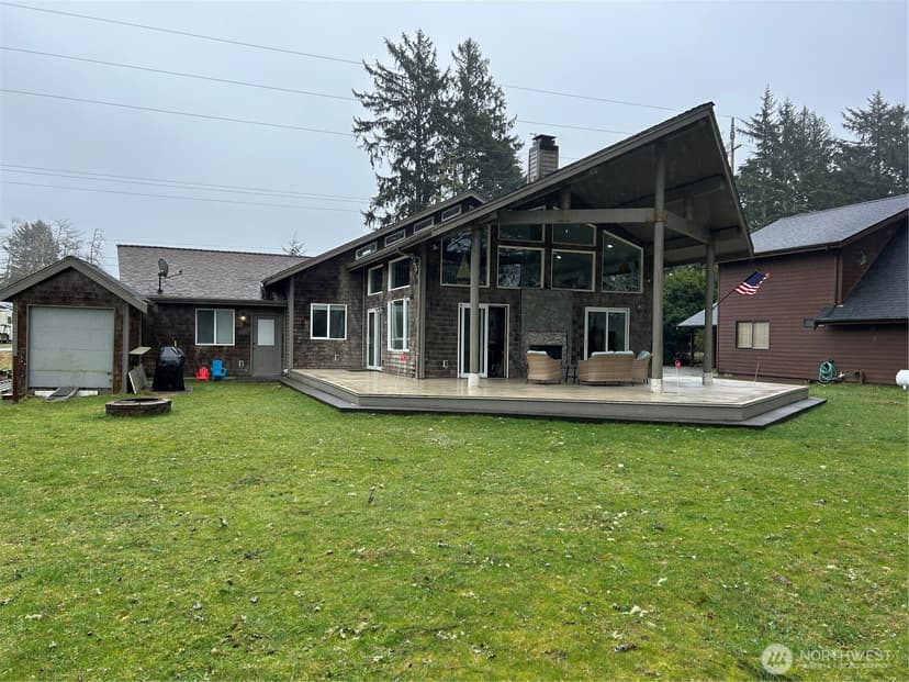 Property photo for 433 Dolphin Avenue NE, Ocean Shores photo 21