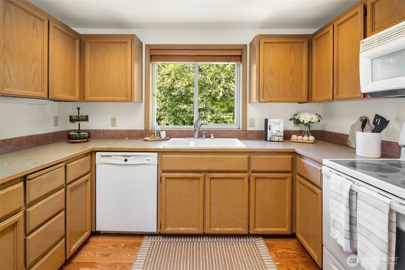 Property photo for 432 3rd Avenue S #B206, Edmonds photo 9