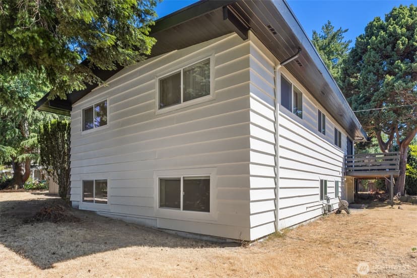 Property photo for 422 S 168th Street, Burien photo 37