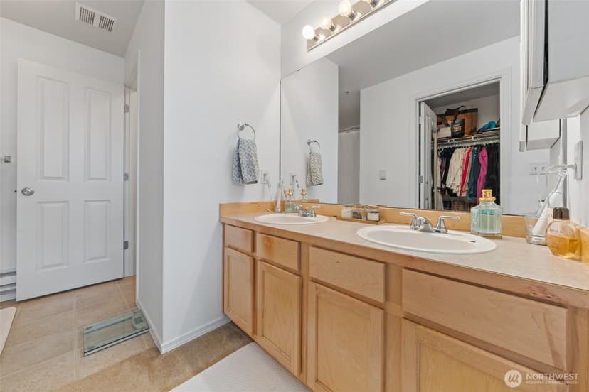 Property photo for 6134 Hazel Loop SE #B17, Auburn photo 17