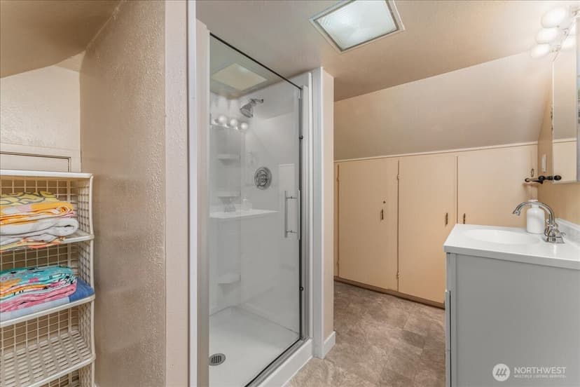 Property photo for 2213 W Woodin Avenue, Chelan photo 31
