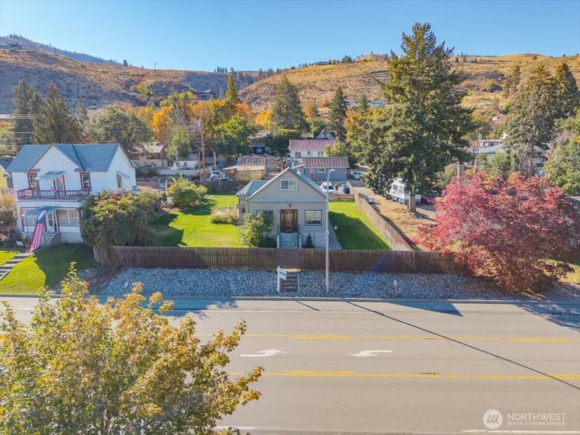 Property photo for 2213 W Woodin Avenue, Chelan photo 10
