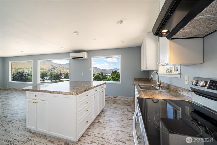 Property photo for 505 N Navarre Street, Chelan photo 8