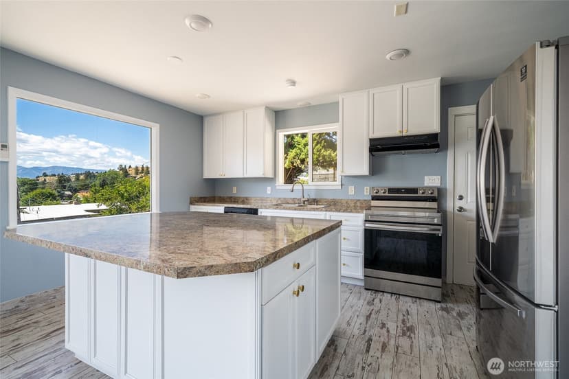Property photo for 505 N Navarre Street, Chelan photo 7