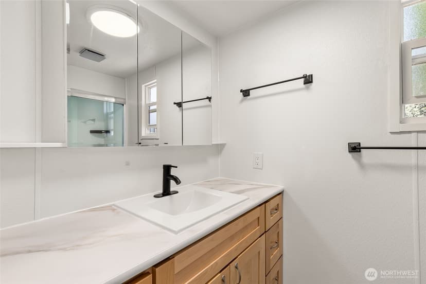 Property photo for 13320 Highway 99 #109, Everett photo 13