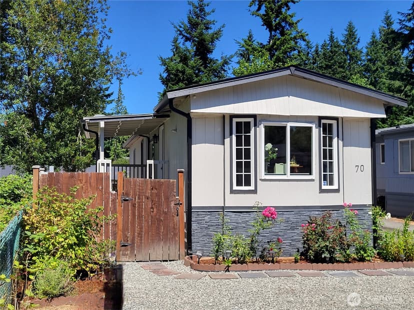 Property photo for 7701 HARDESON Road #70, Everett