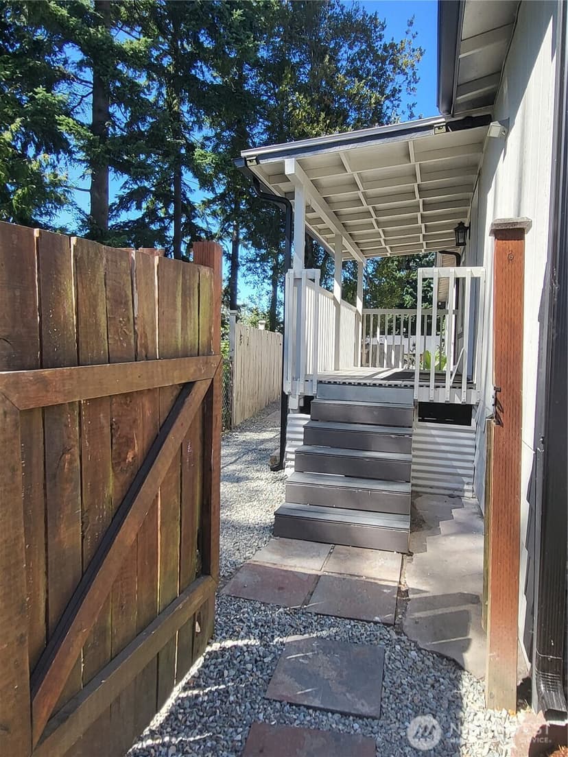 Property photo for 7701 HARDESON Road #70, Everett photo 16