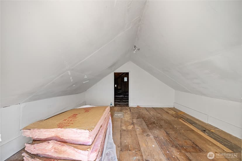 Property photo for 325 E Highland Avenue, Chelan photo 9