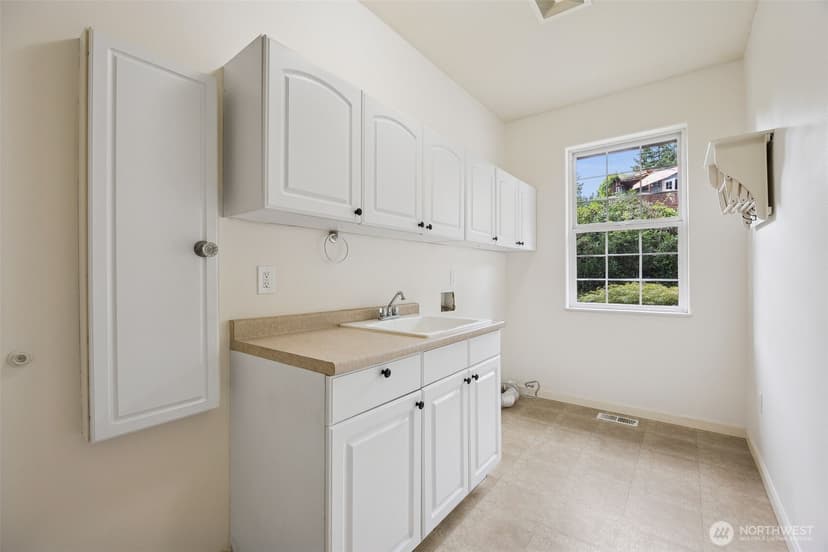 Property photo for 10910 48th Street Ct E, Edgewood photo 21