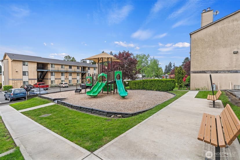 Property photo for 12515 NE 145th Place #D121, Kirkland photo 21