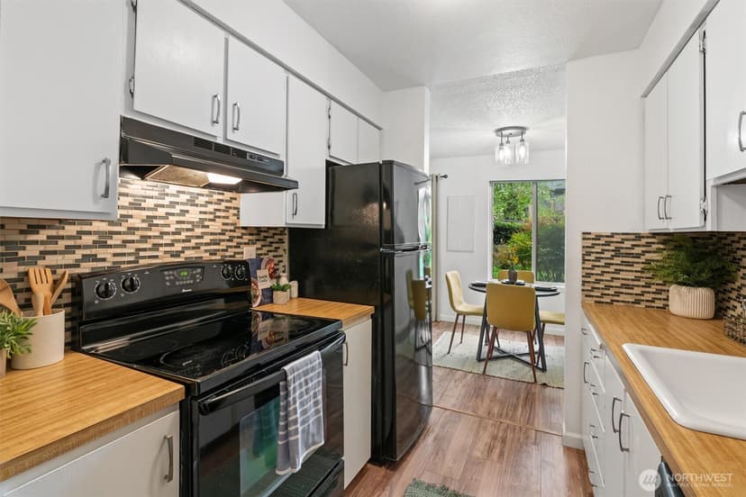 Property photo for 12515 NE 145th Place #D121, Kirkland photo 7