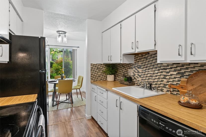 Property photo for 12515 NE 145th Place #D121, Kirkland photo 8