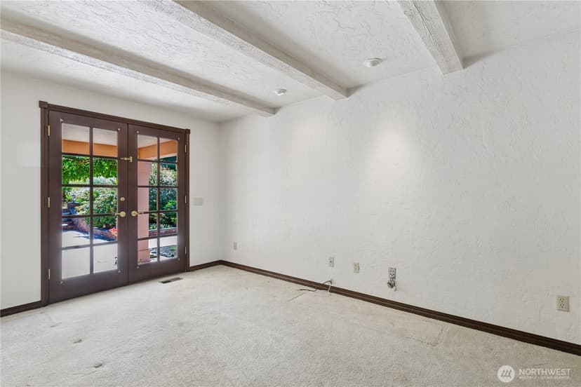 Property photo for 18306 Ridgefield Road NW, Shoreline photo 16