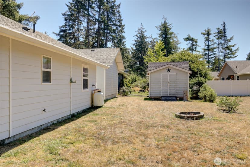 Property photo for 649 Sollecks Avenue SE, Ocean Shores photo 20