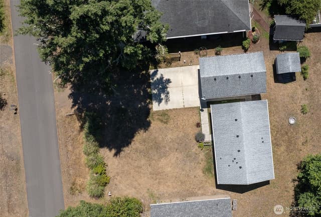 Property photo for 649 Sollecks Avenue SE, Ocean Shores photo 2