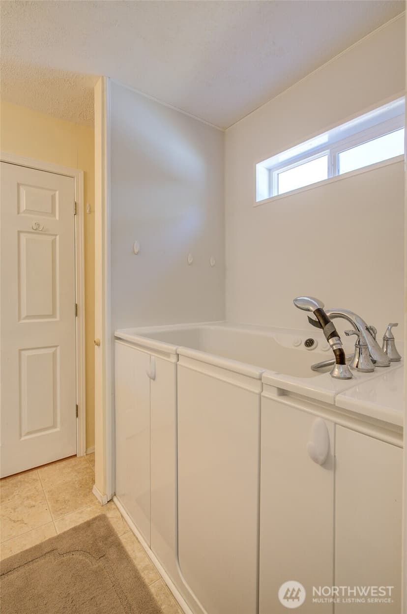 Property photo for 649 Sollecks Avenue SE, Ocean Shores photo 12