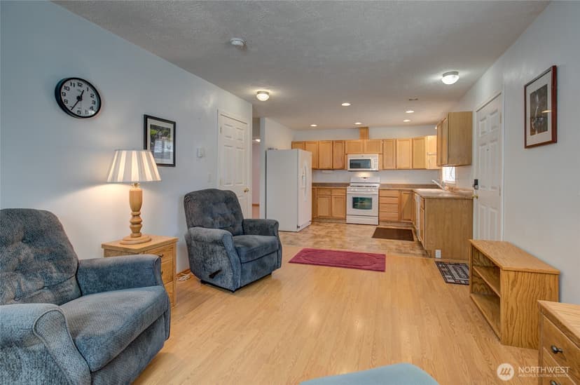 Property photo for 649 Sollecks Avenue SE, Ocean Shores photo 8