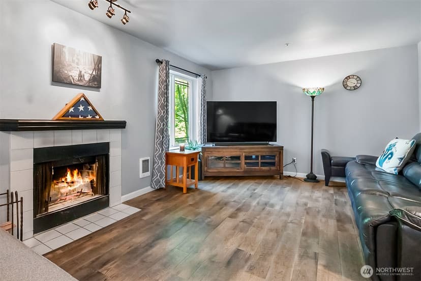 Property photo for 9727 18th Ave W #B202, Everett photo 7