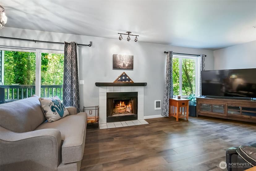 Property photo for 9727 18th Ave W #B202, Everett photo 6