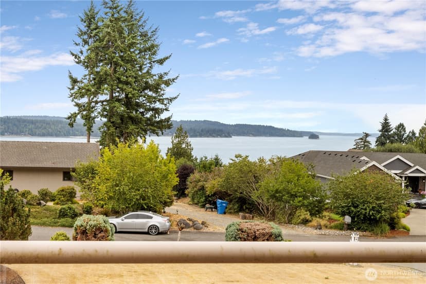 Property photo for 10325 123rd Street NW, Gig Harbor photo 4