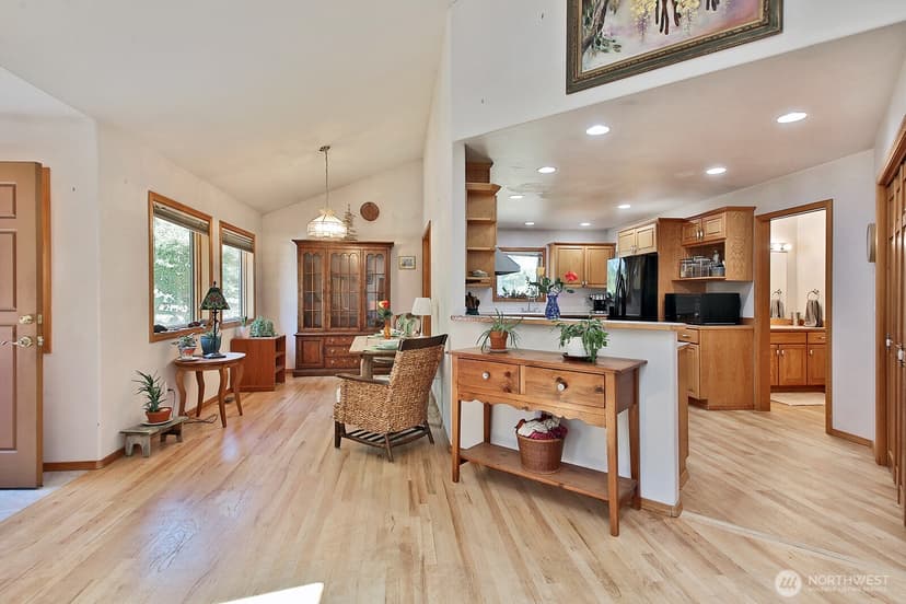 Property photo for 5772 Captain Vancouver Drive, Langley photo 11