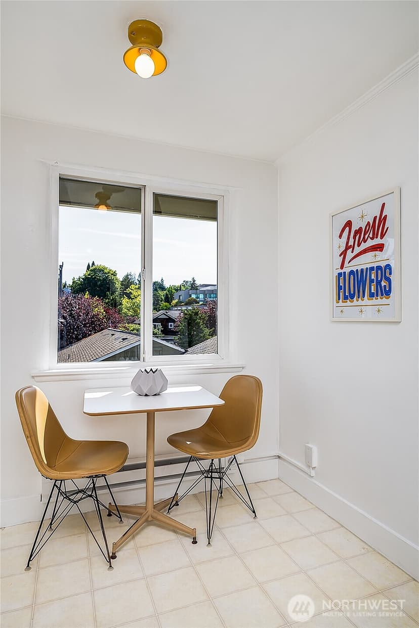 Property photo for 4818 Terrace Drive NE, Seattle photo 5