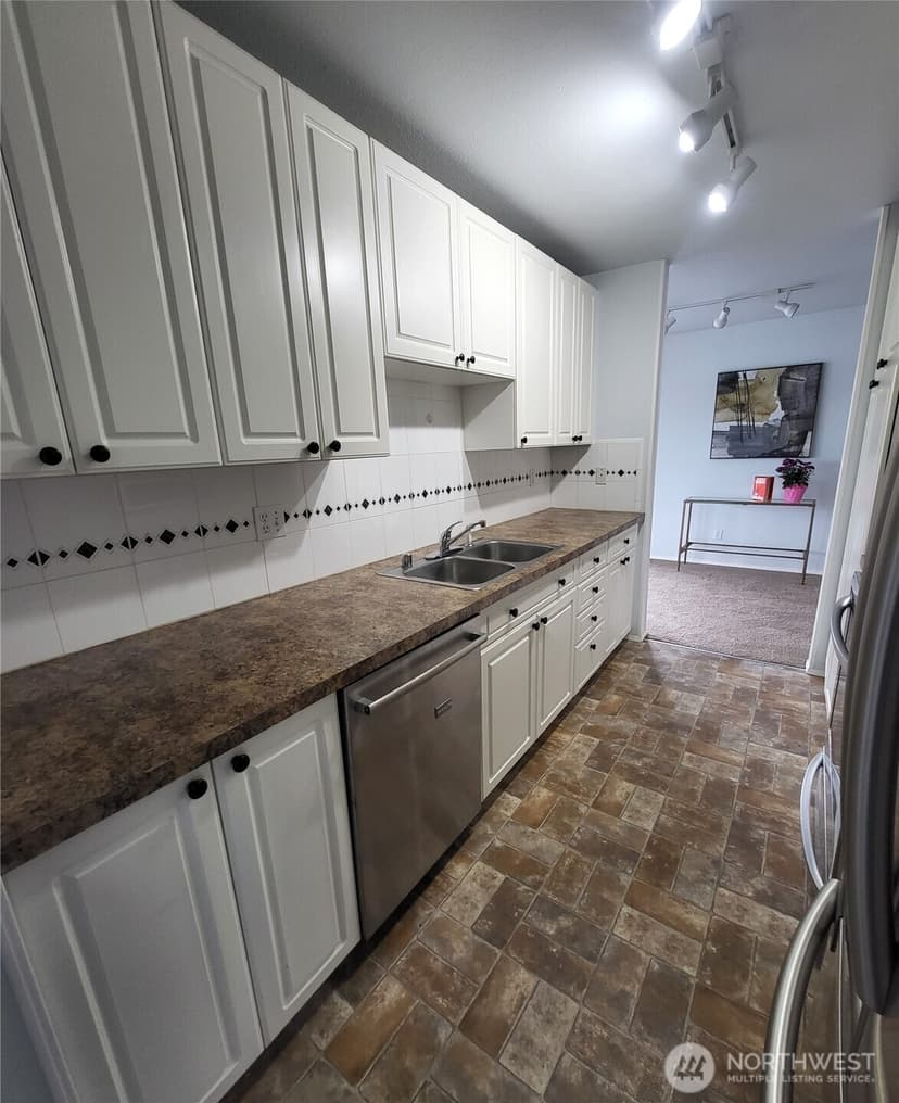 Property photo for 9030 Seward Park Avenue S #513, Seattle photo 5