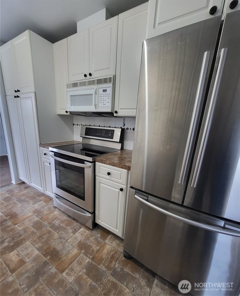 Property photo for 9030 Seward Park Avenue S #513, Seattle photo 4