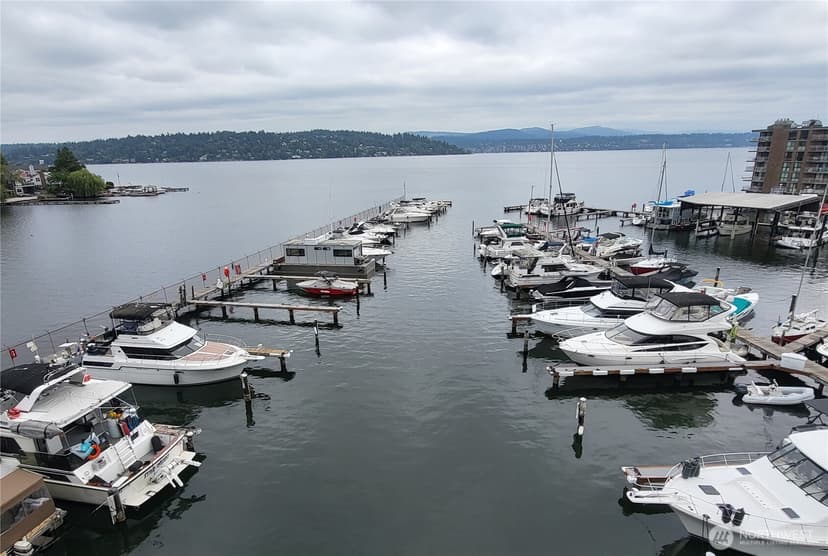 Property photo for 9030 Seward Park Avenue S #513, Seattle photo 3
