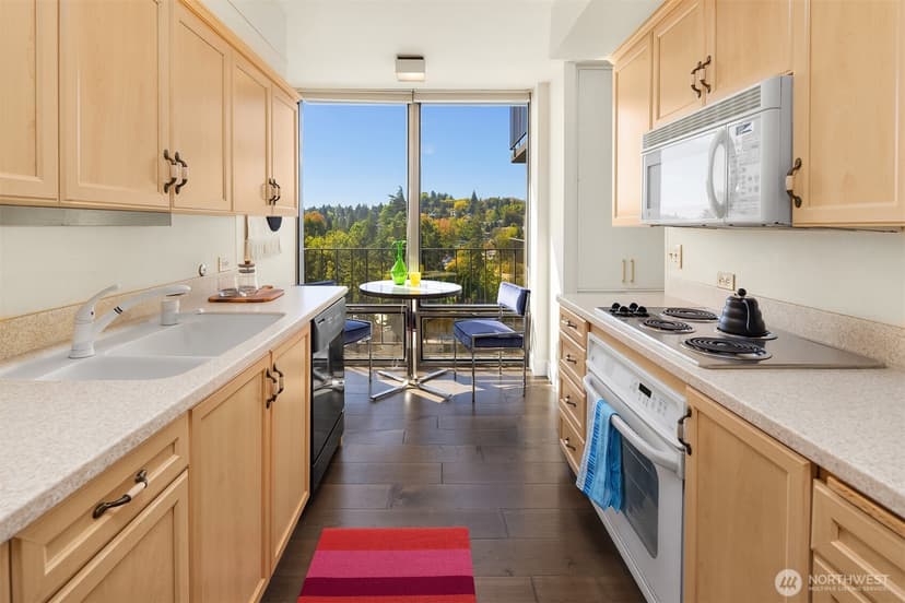 Property photo for 1620 43rd Avenue E #8C, Seattle photo 14