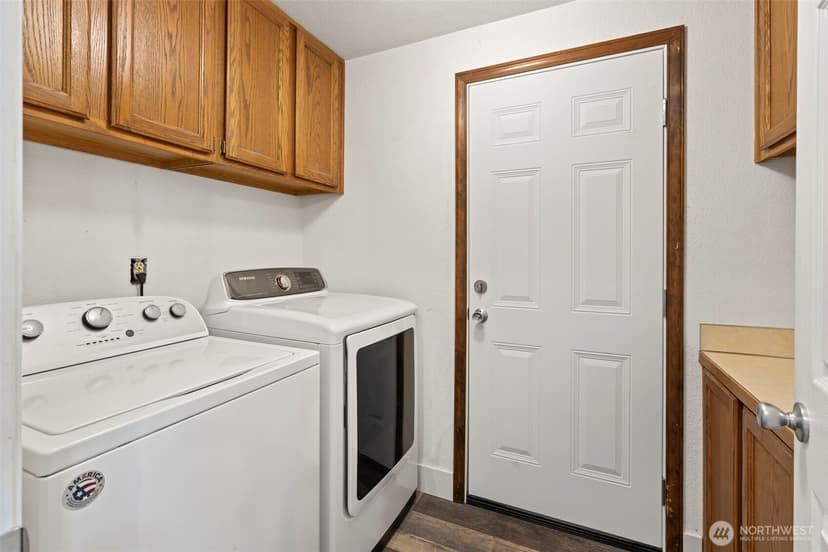 Property photo for 13520 16th Avenue Ct S, Tacoma photo 18