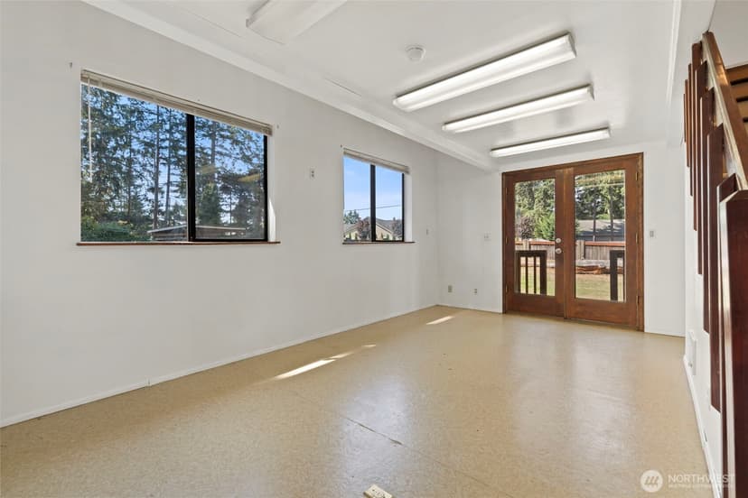 Property photo for 13520 16th Avenue Ct S, Tacoma photo 16