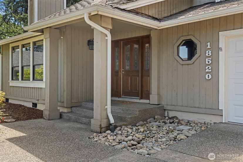 Property photo for 13520 16th Avenue Ct S, Tacoma photo 5