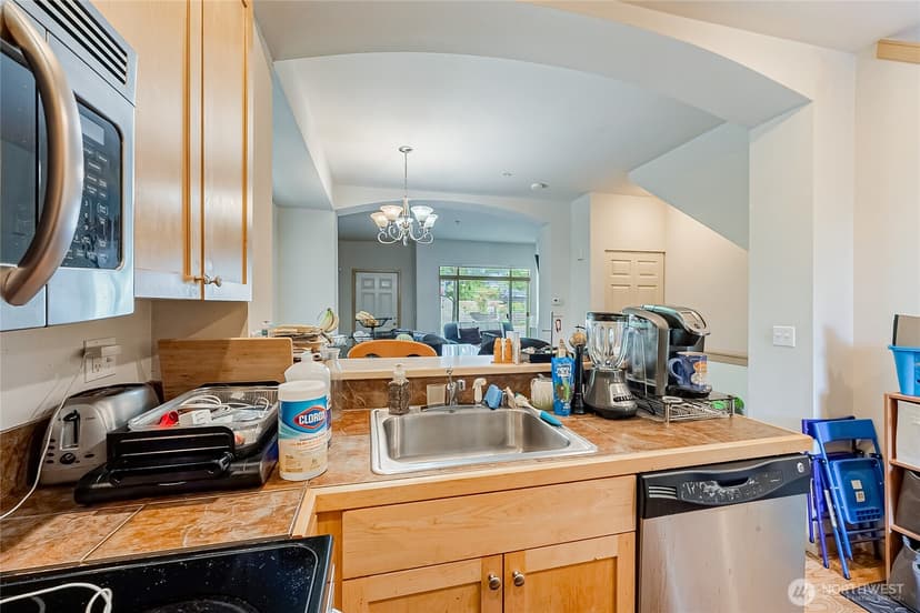 Property photo for 13005 64th Avenue S #B117, Seattle photo 13