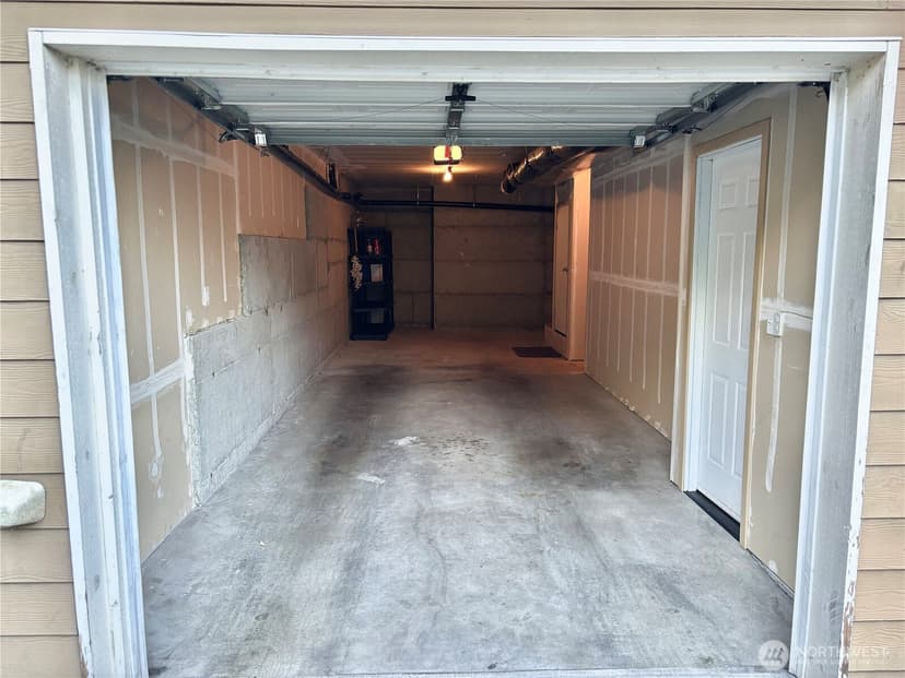 Property photo for 13005 64th Avenue S #B117, Seattle photo 34