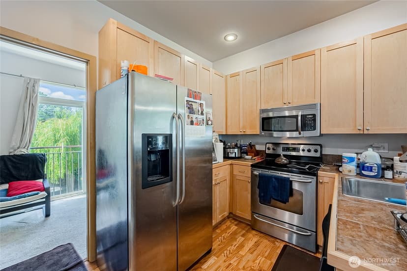 Property photo for 13005 64th Avenue S #B117, Seattle photo 10