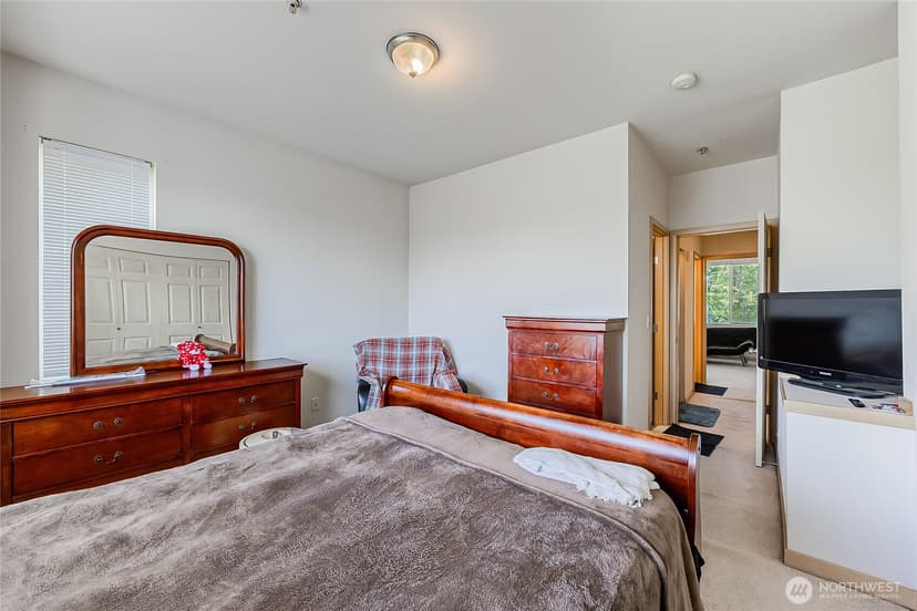 Property photo for 13005 64th Avenue S #B117, Seattle photo 28