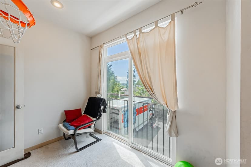 Property photo for 13005 64th Avenue S #B117, Seattle photo 21