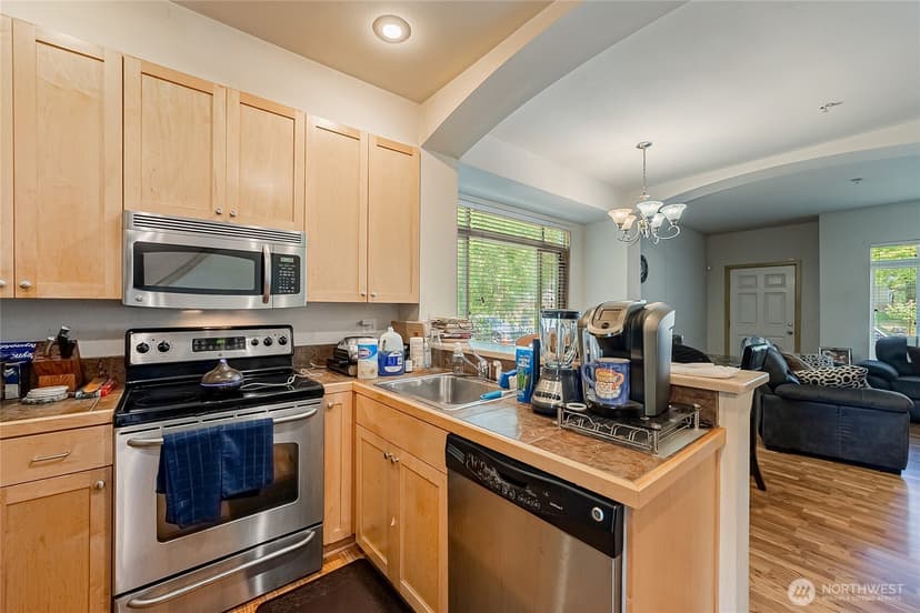 Property photo for 13005 64th Avenue S #B117, Seattle photo 12