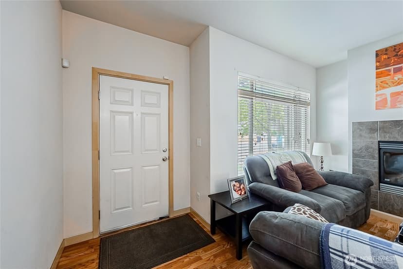 Property photo for 13005 64th Avenue S #B117, Seattle photo 4