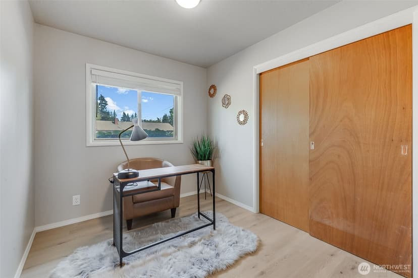 Property photo for 8906 Lenox Avenue SW, Lakewood photo 12