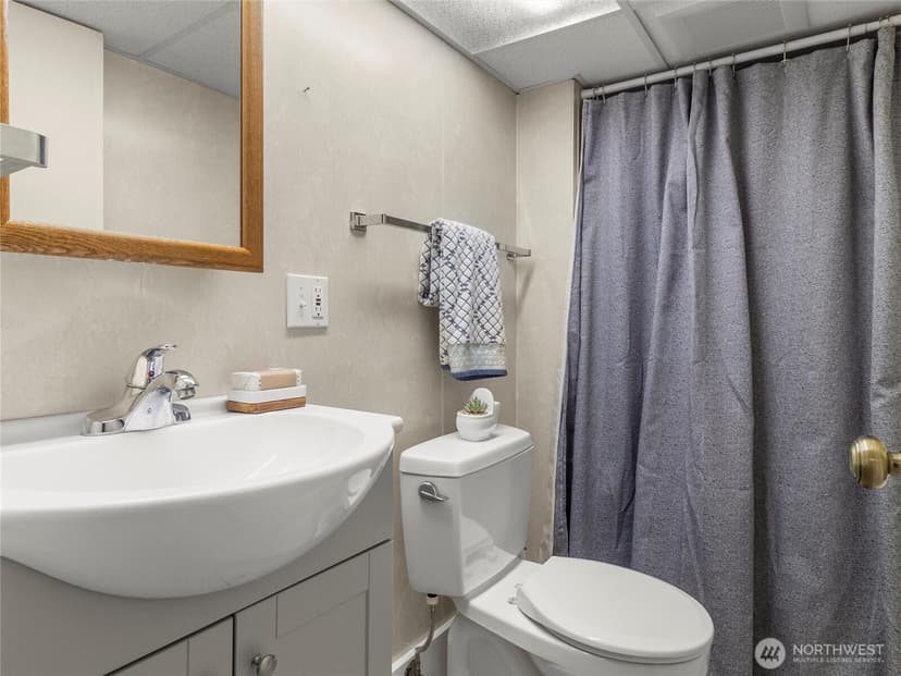 Property photo for 933 S Mountain View Avenue, Tacoma photo 33