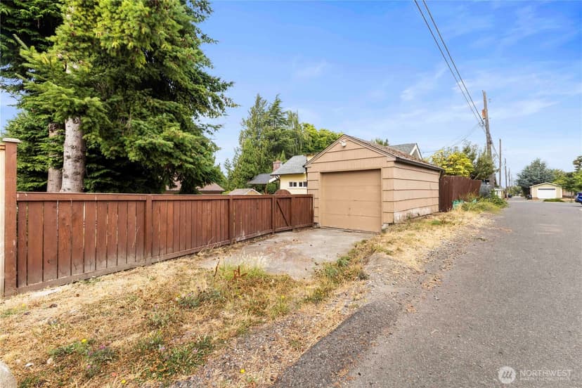 Property photo for 1019 N Oakes Street, Tacoma photo 17