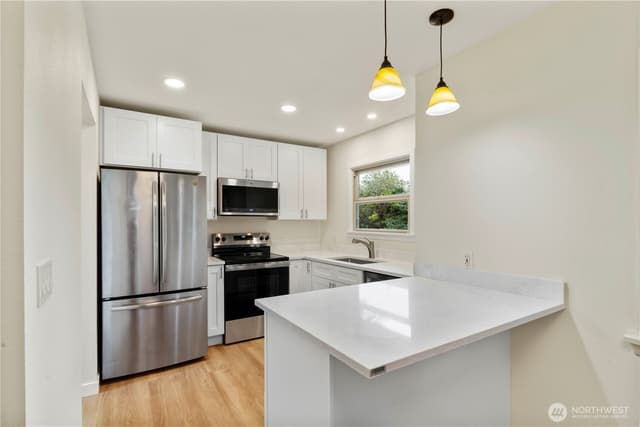 Property photo for 1019 N Oakes Street, Tacoma photo 4