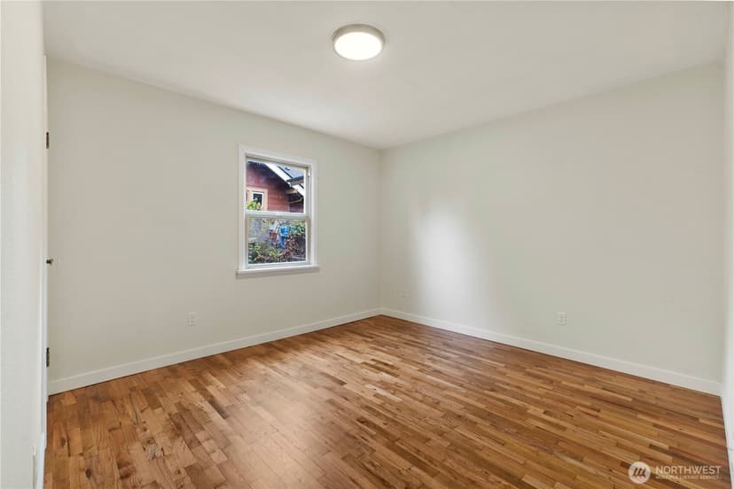 Property photo for 1019 N Oakes Street, Tacoma photo 9