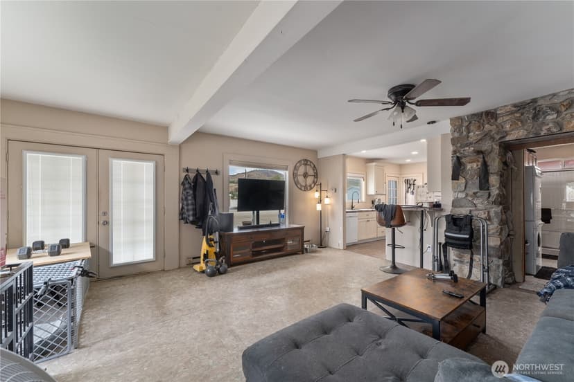 Property photo for 219 W Columbia Avenue, Chelan photo 12