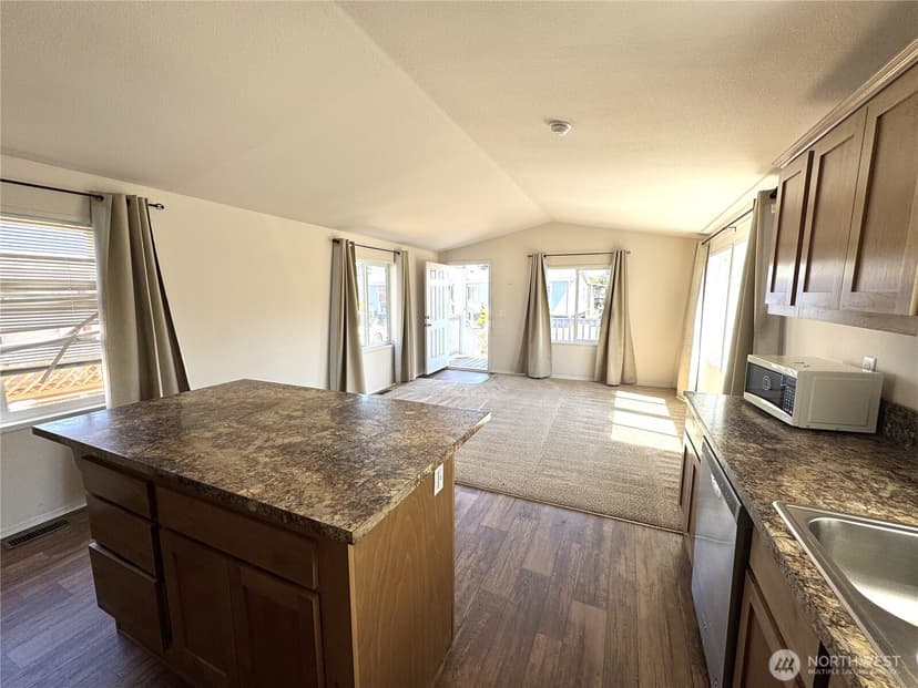 Property photo for 210 37th Street SE #64, Auburn photo 10