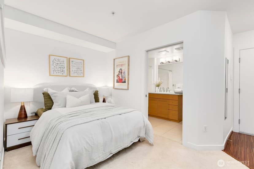 Property photo for 1420 E Pine Street #E307, Seattle photo 15