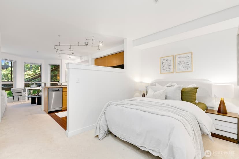 Property photo for 1420 E Pine Street #E307, Seattle photo 14