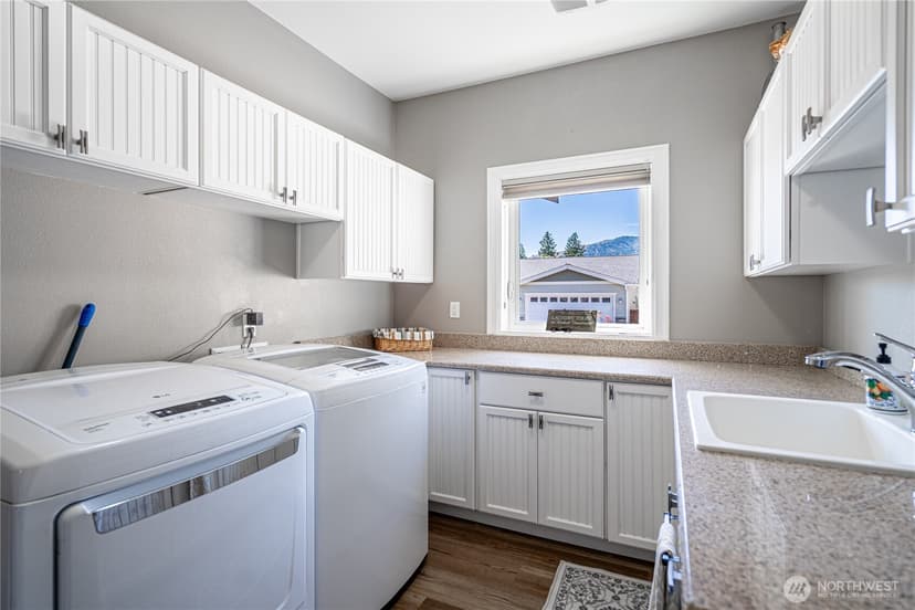 Property photo for 564 Village Drive, Manson photo 27